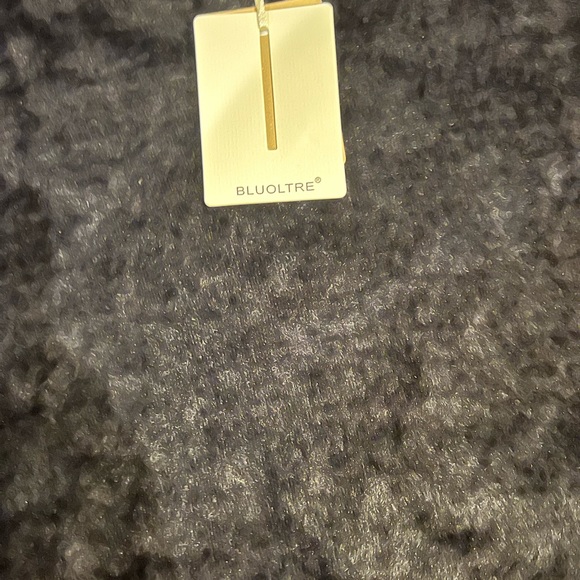 Italian made soft sweater - Picture 2 of 2